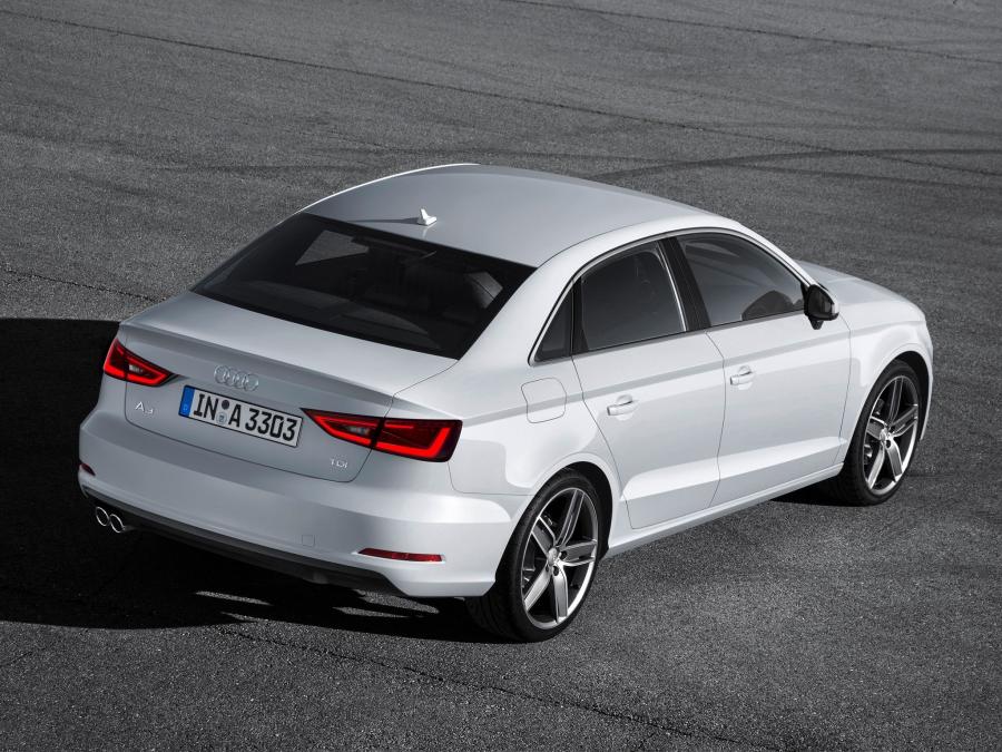  Audi A3 Sedan 2.0 TDI (8V) 2013 года  (WW) (фото 36 из 42)